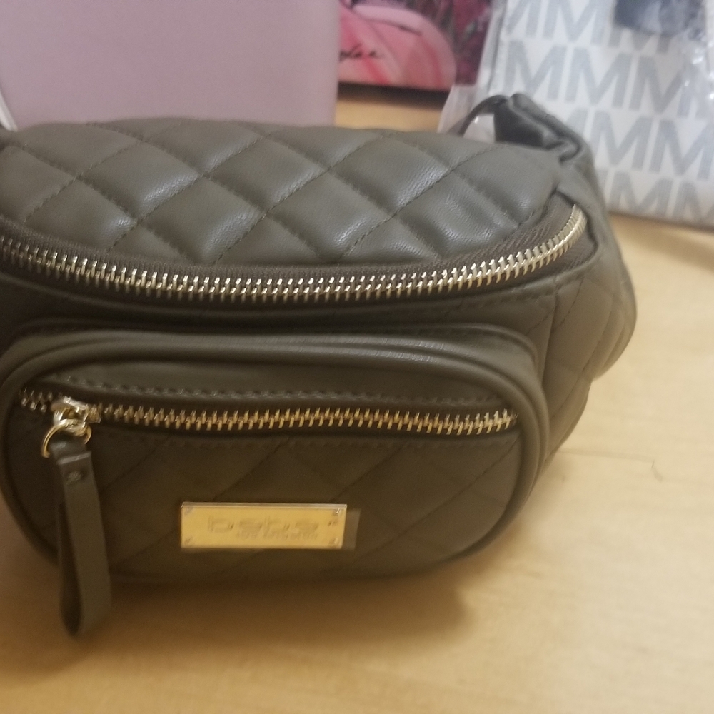 Purses - Picture 8 of 8